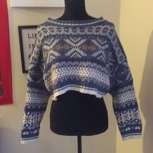Knit cropped patterned sweater